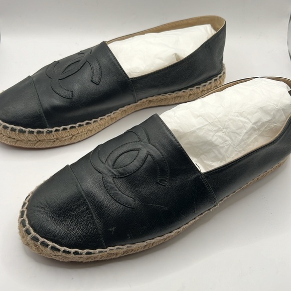 EUC Chanel Black Lambskin Espadrilles Size 9 - Picture 2 of 12
